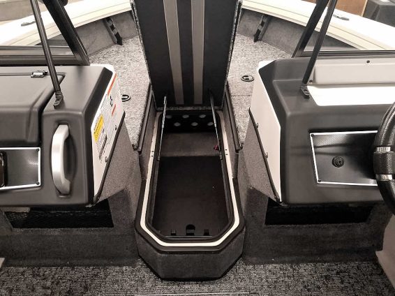 2026-Ranger-VX1888-WT-Mercury-200-4S-wht-13