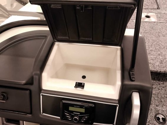 2026-Ranger-VX1888-WT-Mercury-200-4S-wht-20