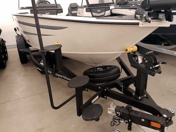 2026-Ranger-VX1888-WT-Mercury-200-4S-wht-4