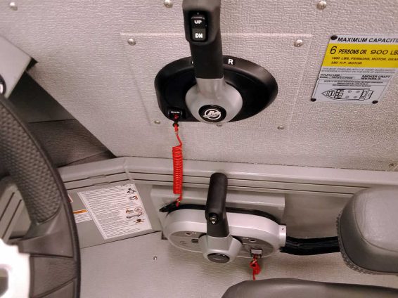 2026-Smoker-Craft-Phantom-20-OS-Mercury-200-XS4S-blk-19