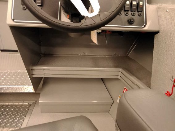 2026-Smoker-Craft-Phantom-20-OS-Mercury-200-XS4S-blk-20