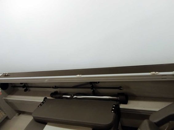 2026-Smoker-Craft-Phantom-20-OS-Mercury-200-XS4S-blk-21