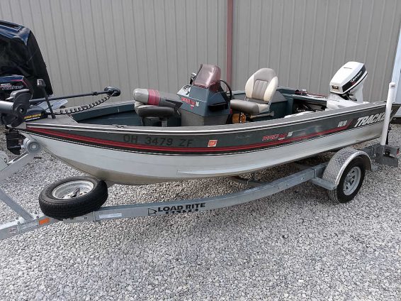 1990 Tracker Pro Guide Deep-V 16 - Johnson 48 SPL