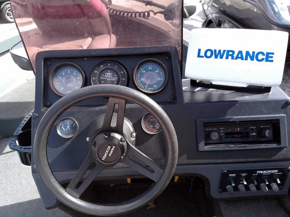 1990-Tracker-ProGuide-Deep-V16-Johnson-48SPL-21