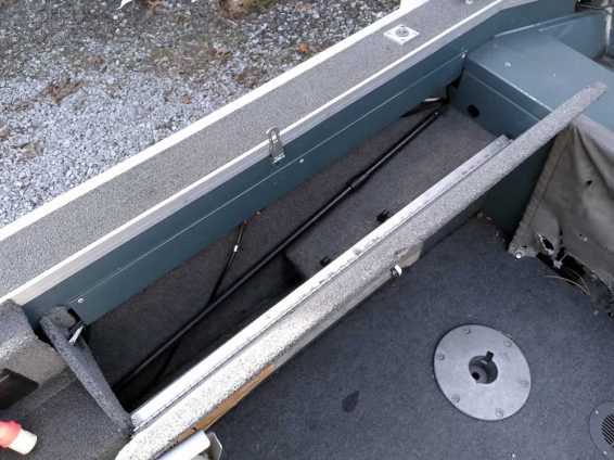 1990-Tracker-ProGuide-Deep-V16-Johnson-48SPL-24