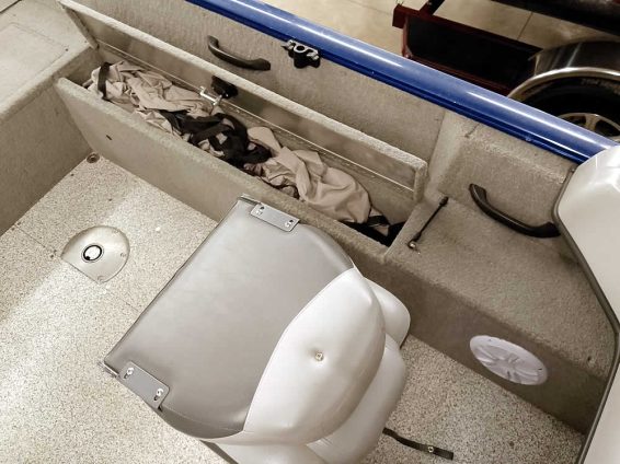 2013-Tracker-ProGuide-V16-Mercury-115-4S-23