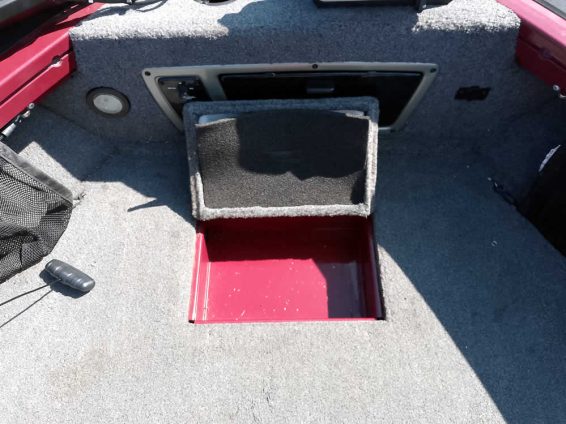 2018-Tracker-Targa-V18-WT-Mercury-150-4S-16