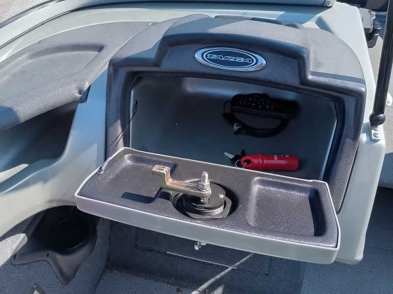 2018-Tracker-Targa-V18-WT-Mercury-150-4S-24