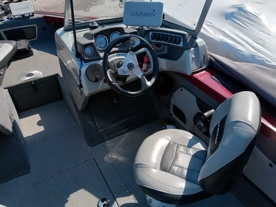 2018-Tracker-Targa-V18-WT-Mercury-150-4S-27