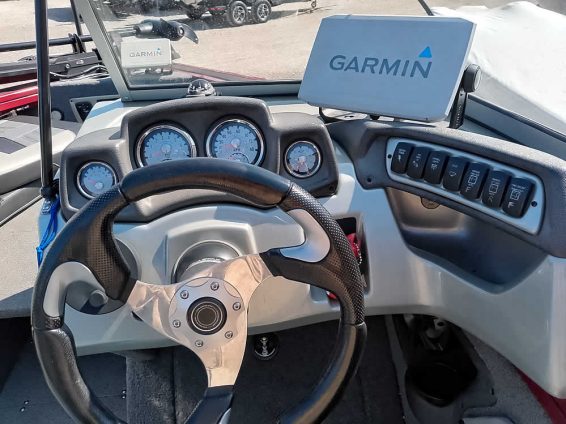 2018-Tracker-Targa-V18-WT-Mercury-150-4S-28