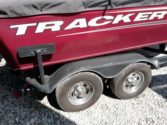2018-Tracker-Targa-V18-WT-Mercury-150-4S-4