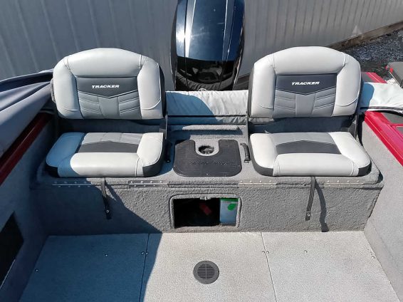 2018-Tracker-Targa-V18-WT-Mercury-150-4S-43