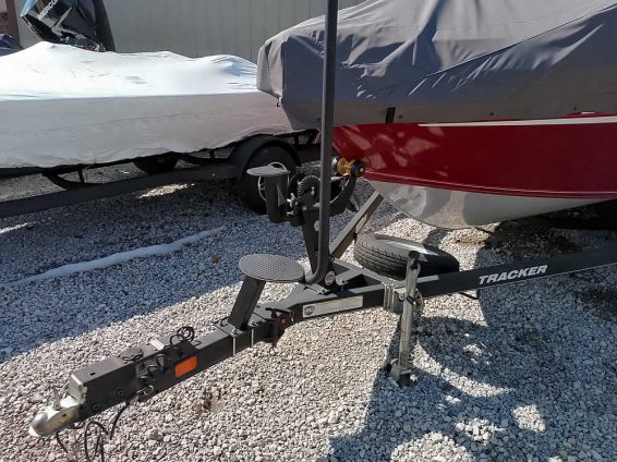 2018-Tracker-Targa-V18-WT-Mercury-150-4S-45