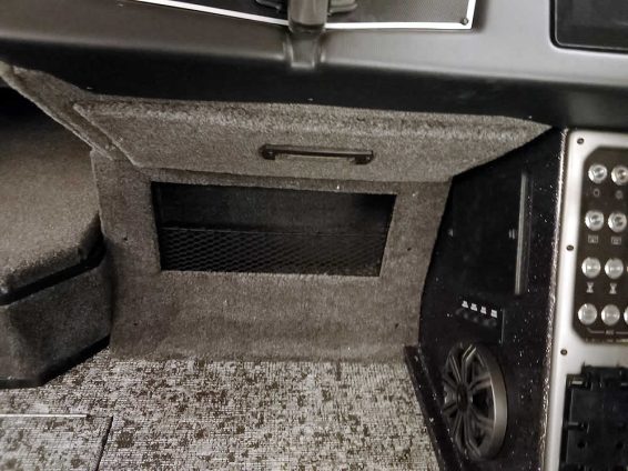 2026-Ranger-VX1988-WT-Mercury-200-XS4S-20