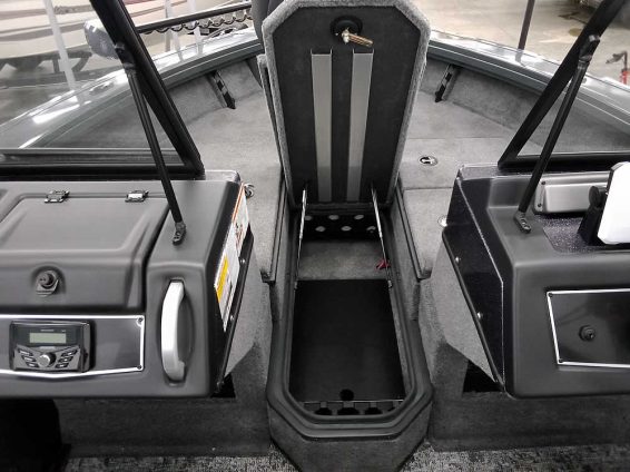 2026-Ranger-VX1888-WT-Mercury-225-XS4S-9