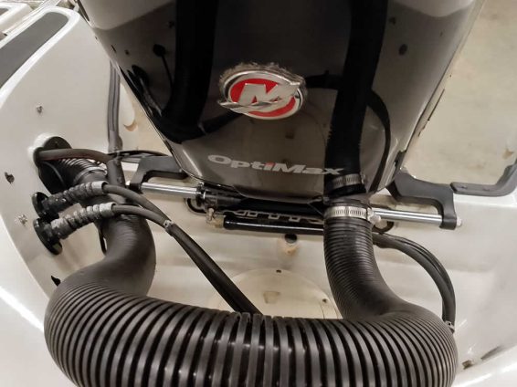 2013-Nitro-Z7-Sport-WT-Mercury-150-PXS-27