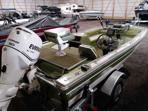 1978-Bomber-Hornet-2009-Evinrude-90-2S-35
