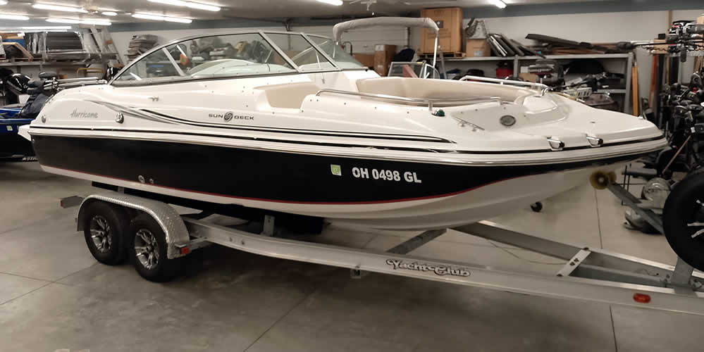 2015 Hurricane 217 Sun Deck - Volvo 5.7 GXi IO