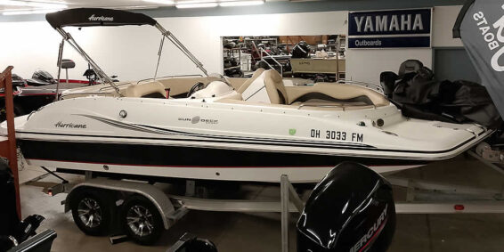 2015 Hurricane 202 Sun Deck Sport - Mercruiser 4.3L I/O